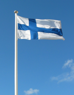 Janne Karaste, Suomen lippu, valokuva, CC BY-SA 3.0